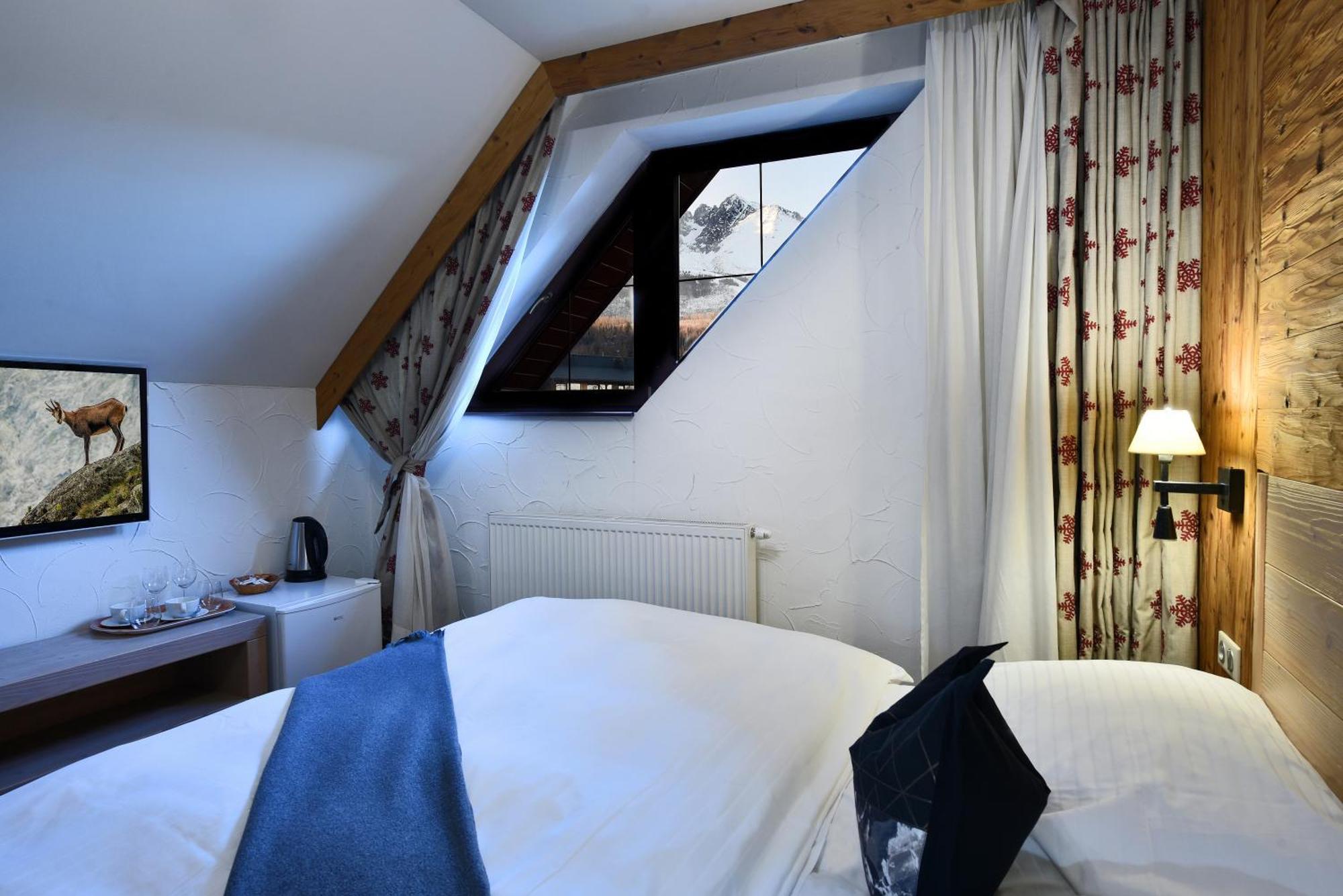 Aplend Hotel Kukucka Tatranska Lomnica Bagian luar foto