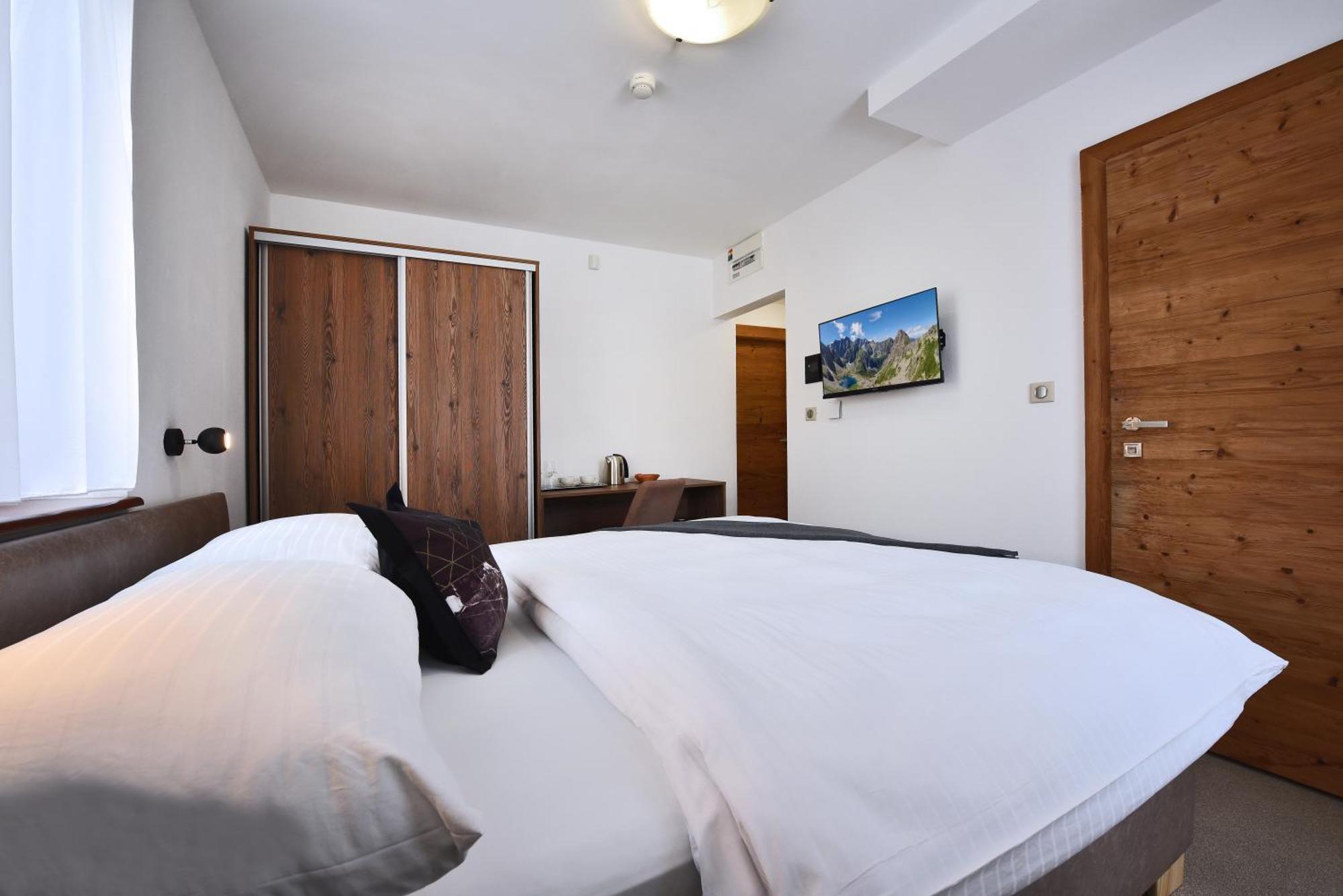 Aplend Hotel Kukucka Tatranska Lomnica Bagian luar foto