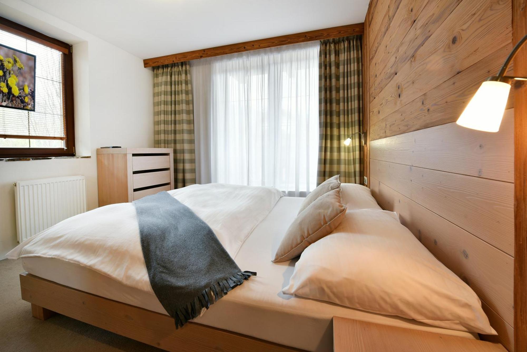 Aplend Hotel Kukucka Tatranska Lomnica Bagian luar foto
